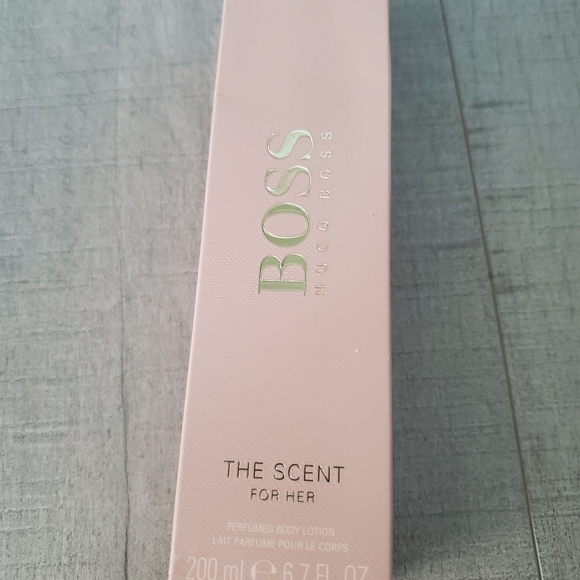 Hugo Boss Fragrance Lotion The Scent For Her - Picture 2 of 2
